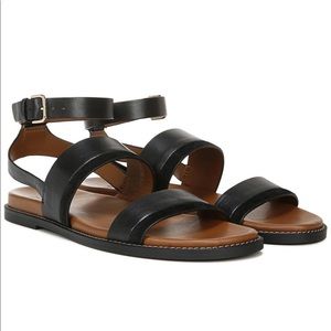 Naturalizer Kelsie sandals